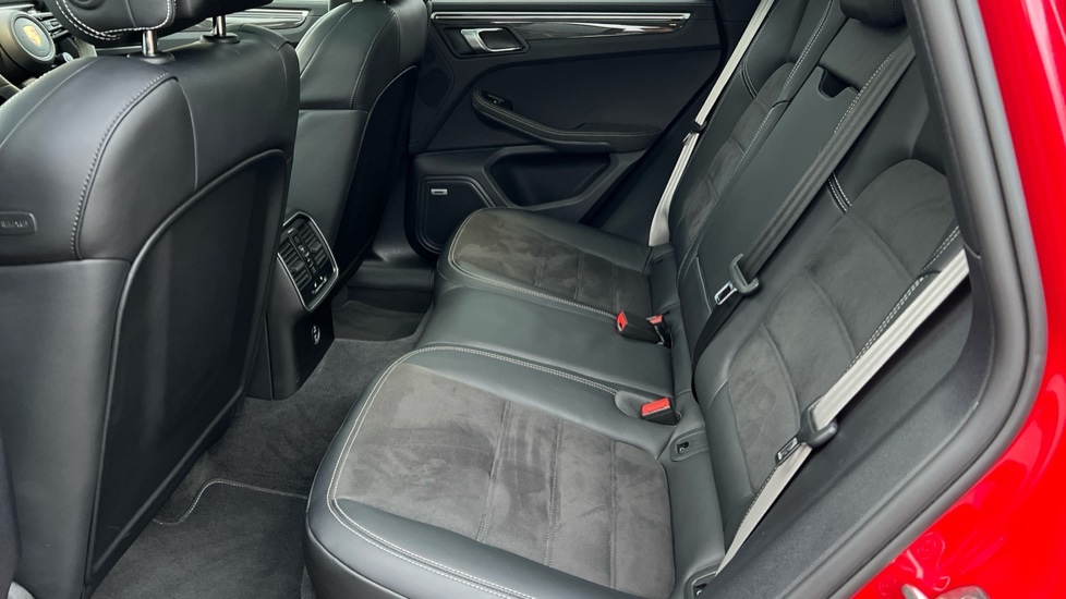 Used Porsche Macan 2022 for sale - 76597984: Photo 14