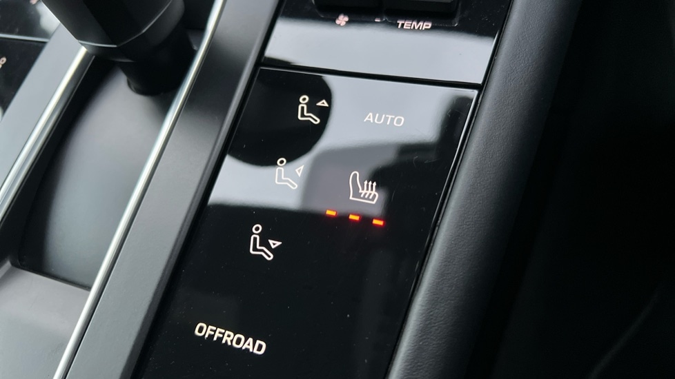 Used Porsche Macan 2022 for sale - 76597984: Photo 34