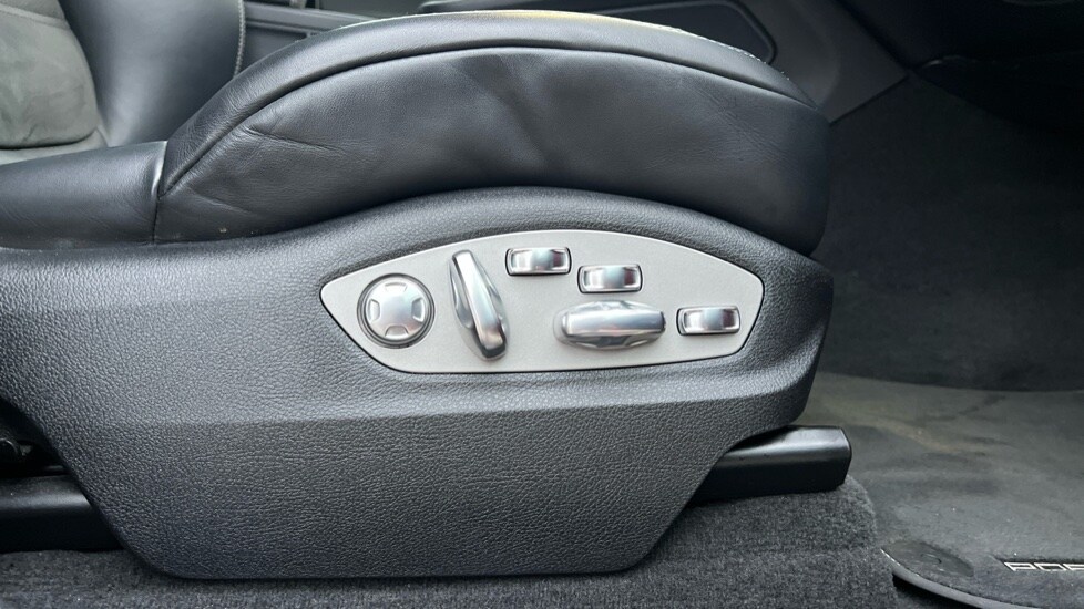 Used Porsche Macan 2022 for sale - 76597984: Photo 50