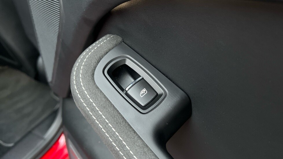 Used Porsche Macan 2022 for sale - 76597984: Photo 53