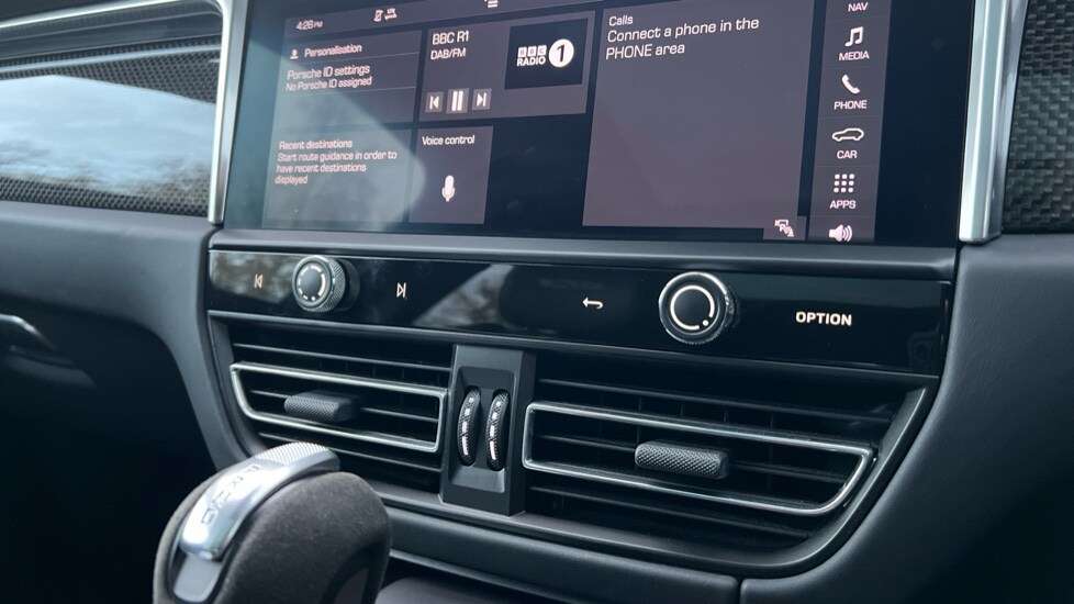 Used Porsche Macan 2022 for sale - 76597984: Photo 70