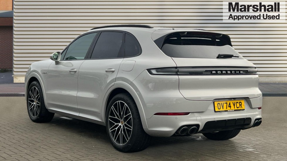 Used Porsche Cayenne 2024 for sale - 76766332: Photo 5