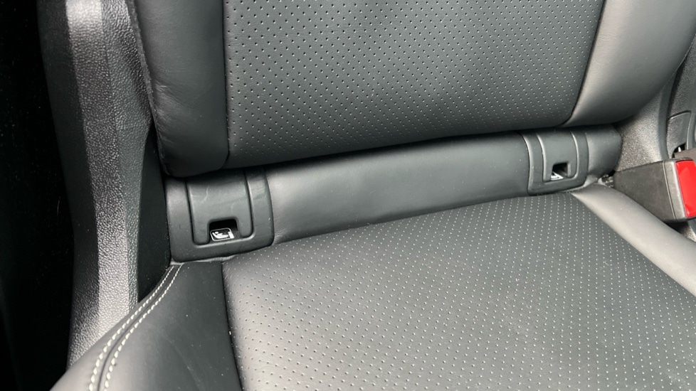 Used Porsche Cayenne 2024 for sale - 76766332: Photo 53