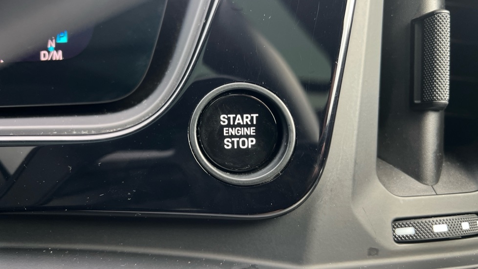 Used Porsche Cayenne 2024 for sale - 76766332: Photo 68