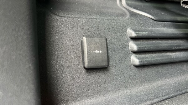 Used Land Rover Defender 2023 for sale - 75509639: Photo 53