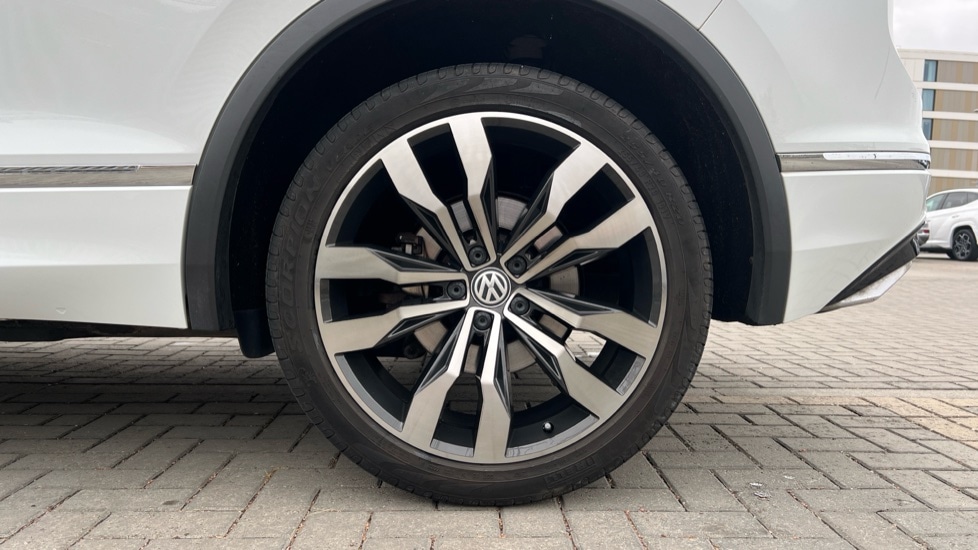 Used Volkswagen Tiguan 2018 for sale - 77060709: Photo 18