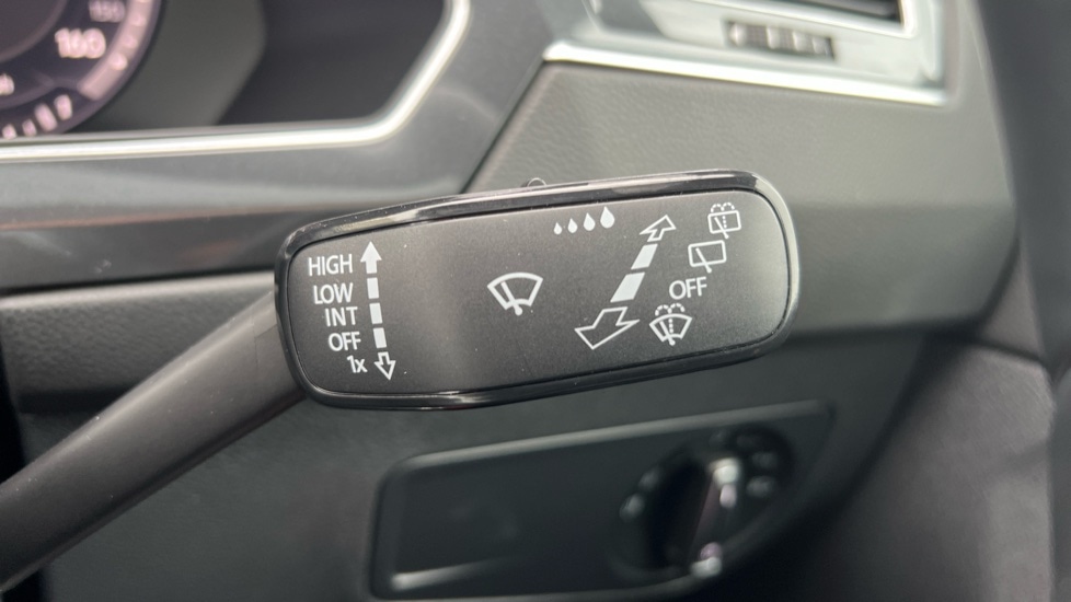 Used Volkswagen Tiguan 2018 for sale - 77060709: Photo 24