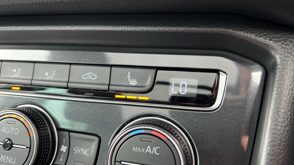 Used Volkswagen Tiguan 2018 for sale - 77060709: Photo 33