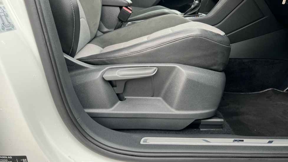 Used Volkswagen Tiguan 2018 for sale - 77060709: Photo 45