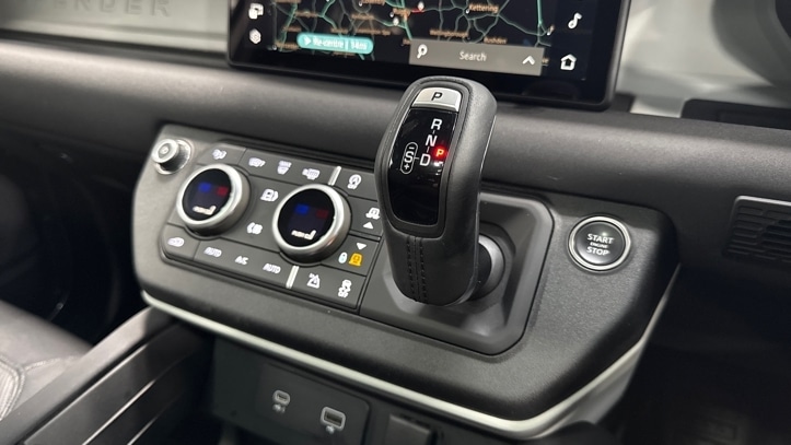 Used Land Rover Defender 2023 for sale - 76447295: Photo 13