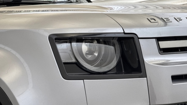 Used Land Rover Defender 2023 for sale - 76447295: Photo 17