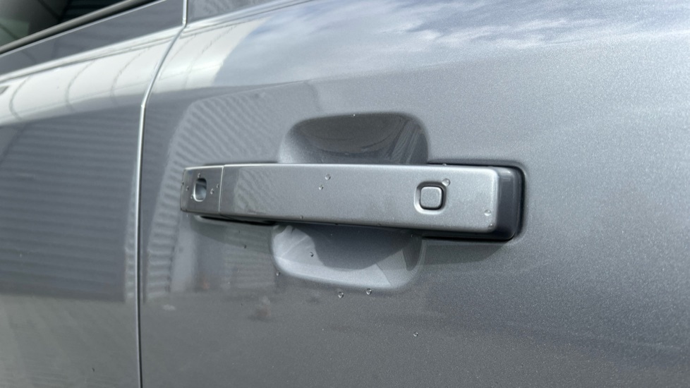 Used Land Rover Defender 2023 for sale - 76447295: Photo 36