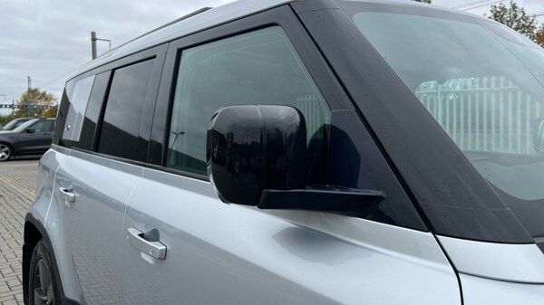 Used Land Rover Defender 2020 for sale - 76140090: Photo 34
