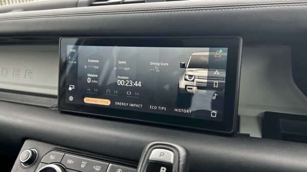Used Land Rover Defender 2020 for sale - 76140090: Photo 61