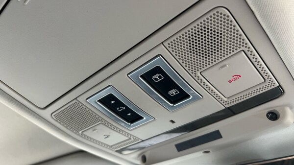 Used Land Rover Defender 2020 for sale - 76140090: Photo 75