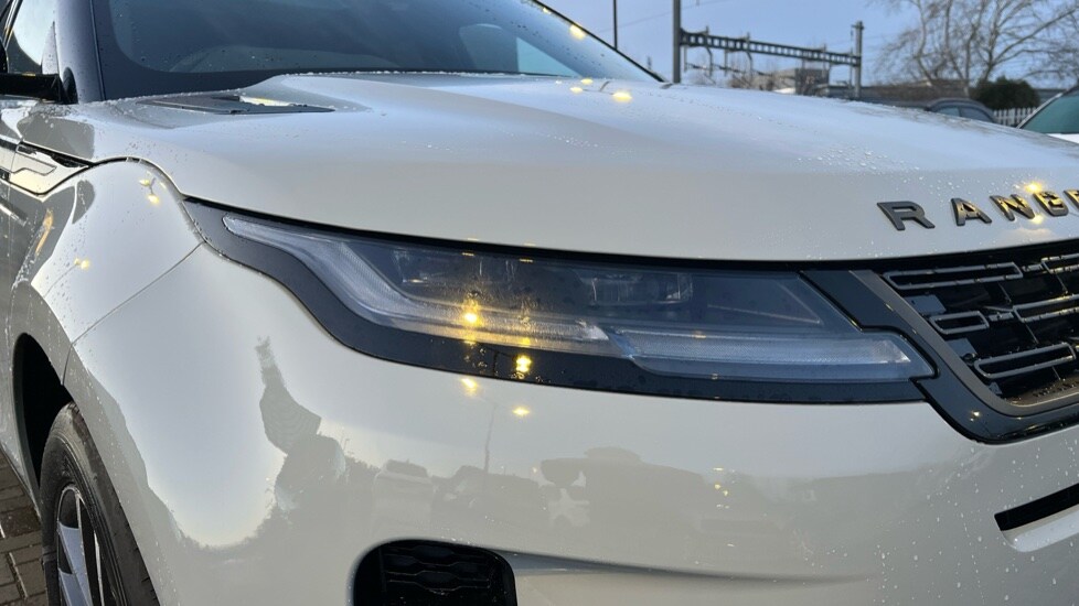 Used Land Rover Range Rover Evoque 2025 for sale - 77010485: Photo 17