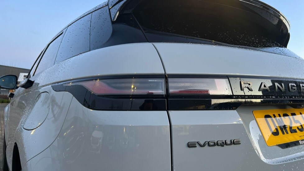Used Land Rover Range Rover Evoque 2025 for sale - 77010485: Photo 19