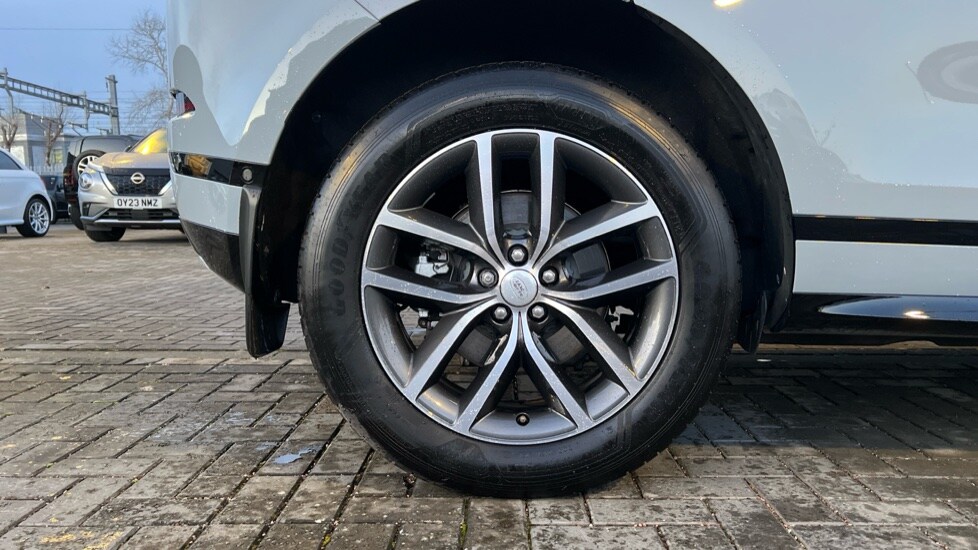 Used Land Rover Range Rover Evoque 2025 for sale - 77010485: Photo 32