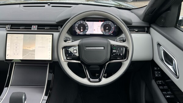 Used Land Rover Range Rover Velar 2025 for sale - 76203885: Photo 15