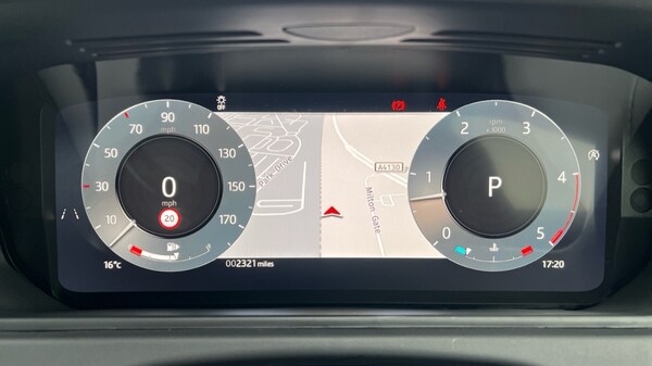 Used Land Rover Range Rover Velar 2025 for sale - 76203885: Photo 16