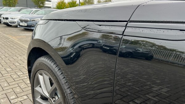 Used Land Rover Range Rover Velar 2025 for sale - 76203885: Photo 20