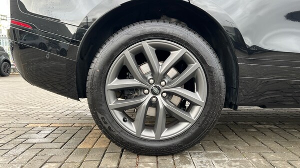 Used Land Rover Range Rover Velar 2025 for sale - 76203885: Photo 32