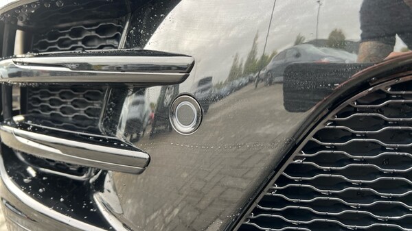 Used Land Rover Range Rover Velar 2025 for sale - 76203885: Photo 37