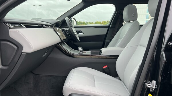 Used Land Rover Range Rover Velar 2025 for sale - 76203885: Photo 3