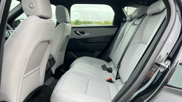 Used Land Rover Range Rover Velar 2025 for sale - 76203885: Photo 4