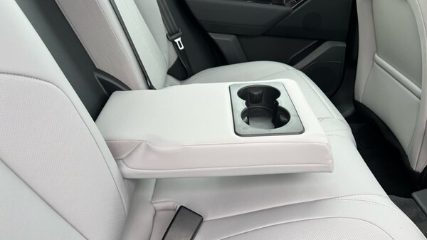 Used Land Rover Range Rover Velar 2025 for sale - 76203885: Photo 51