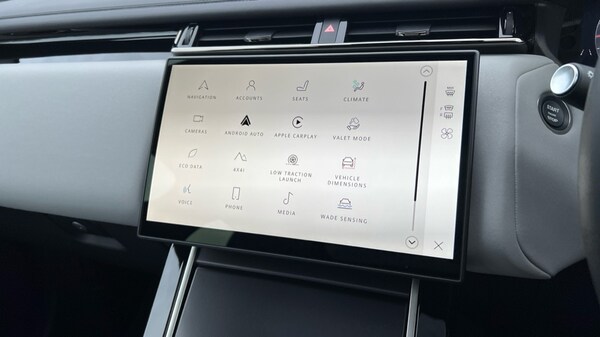 Used Land Rover Range Rover Velar 2025 for sale - 76203885: Photo 60