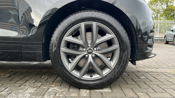 Used Land Rover Range Rover Velar 2025 for sale - 76203885: Photo 8