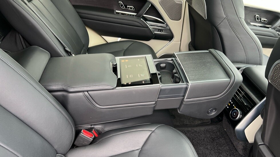 Used Land Rover Range Rover 2024 for sale - 76184005: Photo 54