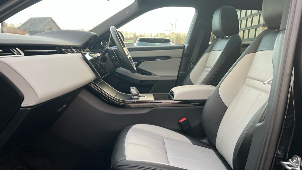 Used Land Rover Range Rover Evoque 2025 for sale - 76796306: Photo 3