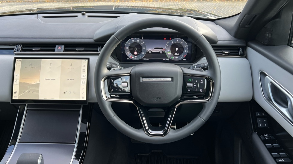 Used Land Rover Range Rover Velar 2025 for sale - 76652612: Photo 15