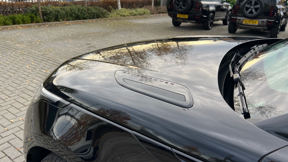 Used Land Rover Range Rover Velar 2025 for sale - 76652612: Photo 22