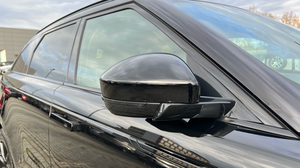 Used Land Rover Range Rover Velar 2025 for sale - 76652612: Photo 24