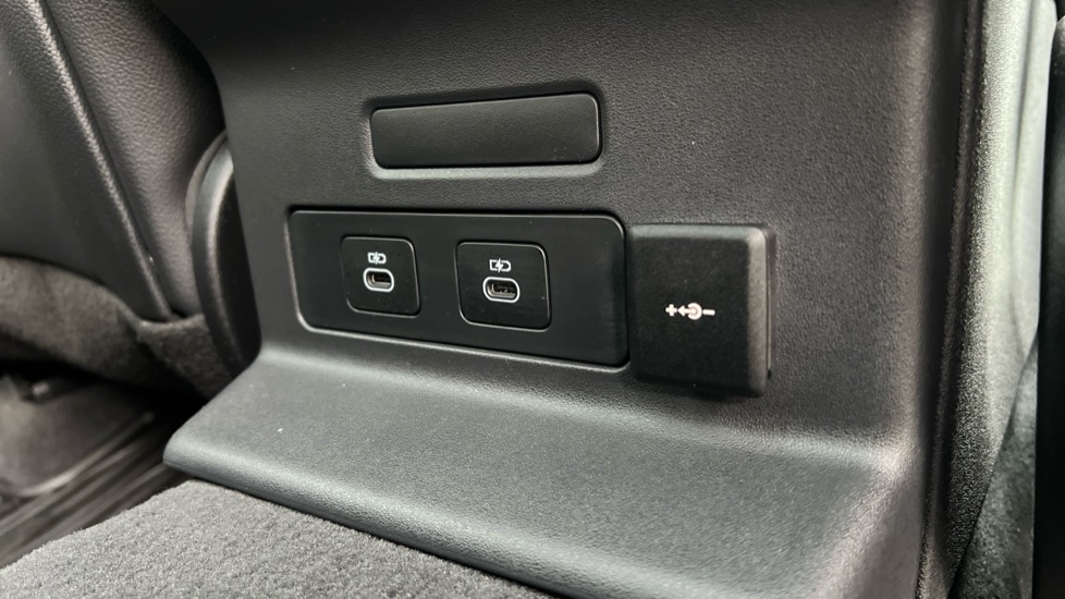 Used Land Rover Range Rover Velar 2025 for sale - 76652612: Photo 52