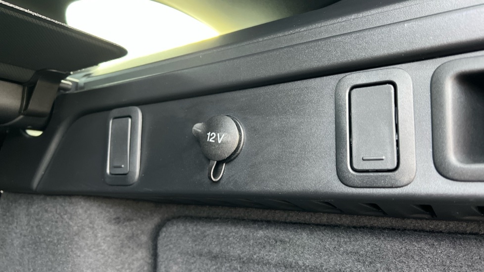 Used Land Rover Range Rover Velar 2025 for sale - 76652612: Photo 54