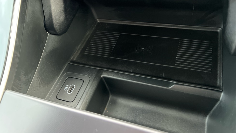 Used Land Rover Range Rover Velar 2025 for sale - 76652612: Photo 69