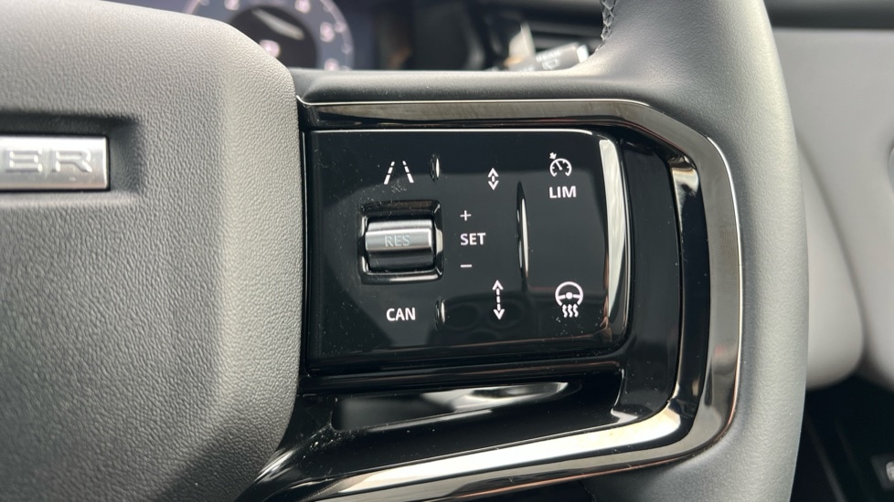 Used Land Rover Range Rover Velar 2025 for sale - 76652612: Photo 71