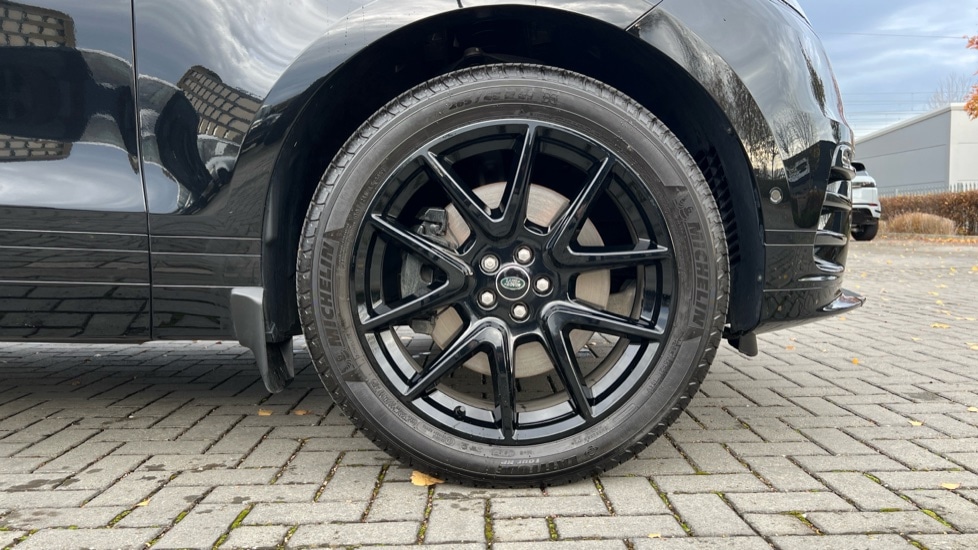 Used Land Rover Range Rover Velar 2025 for sale - 76652612: Photo 8