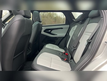 Used Land Rover Range Rover Evoque 2025 for sale - 76960137: Photo