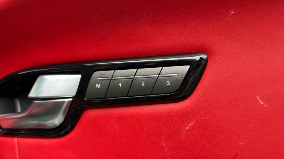 Used Land Rover Range Rover Evoque 2018 for sale - 76523505: Photo 42