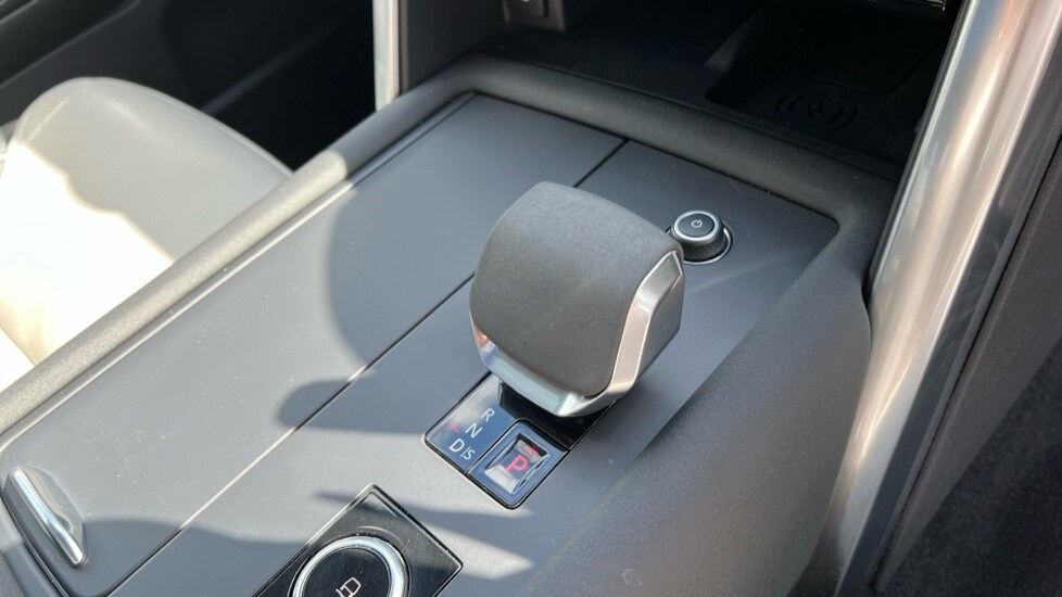 Used Land Rover Discovery 2024 for sale - 76458824: Photo 13