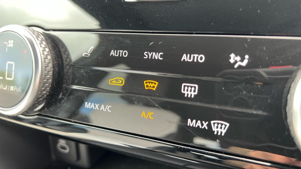 Used Land Rover Discovery 2024 for sale - 76501385: Photo 69