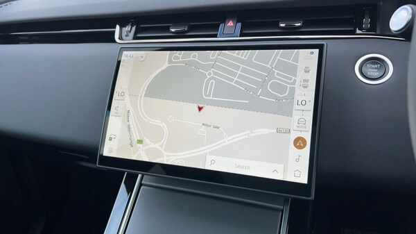 Used Land Rover Range Rover Evoque 2025 for sale - 75758644: Photo 11