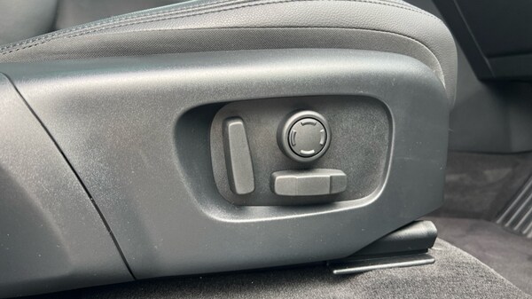 Used Land Rover Range Rover Evoque 2025 for sale - 75758644: Photo 44