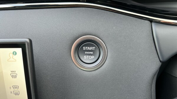 Used Land Rover Range Rover Evoque 2025 for sale - 75758644: Photo 66