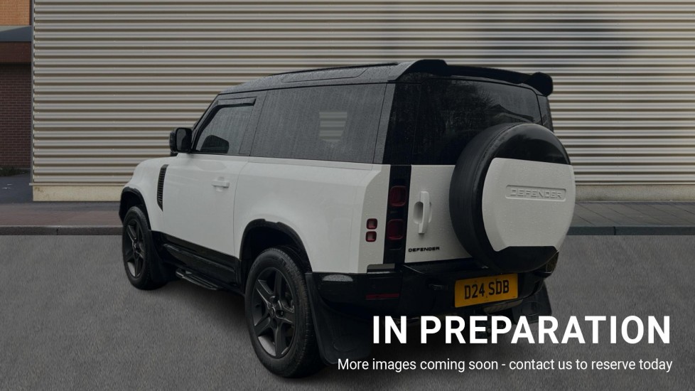 Used Land Rover Defender 2023 for sale - 76766149: Photo 2